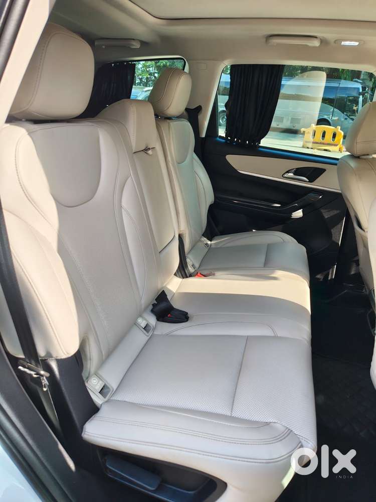 Mahindra Xuv700 Ax7l 6 Str At, 2023, Diesel