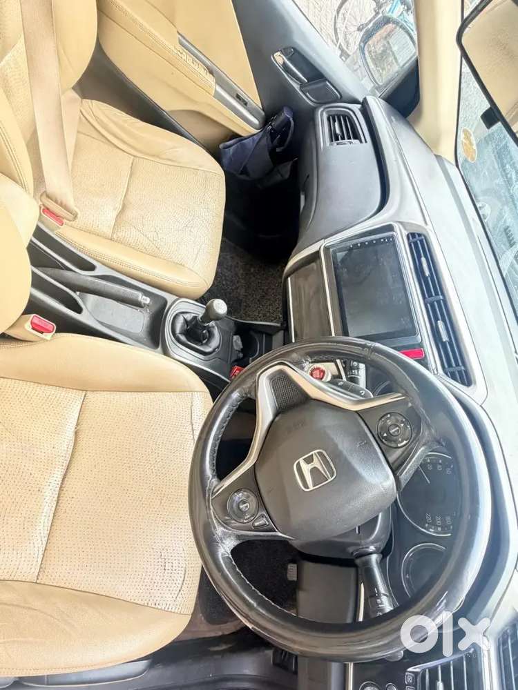 Honda City 1.5 Vx 2015 First Owner Sunroof Push Button Start.