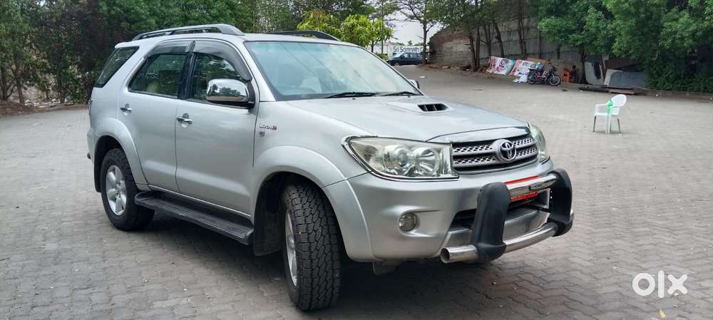 Toyota Fortuner 3.0 4x4 Manual, 2011, Diesel