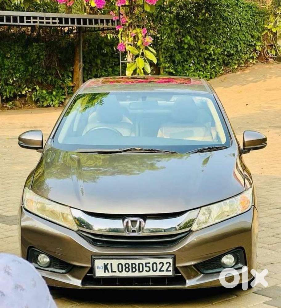 Honda City 2014 Model Sunroof