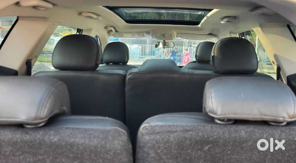 Mahindra Xuv700 2.0 Ax 5 Petrol Mt 7 Str, 2024, Petrol