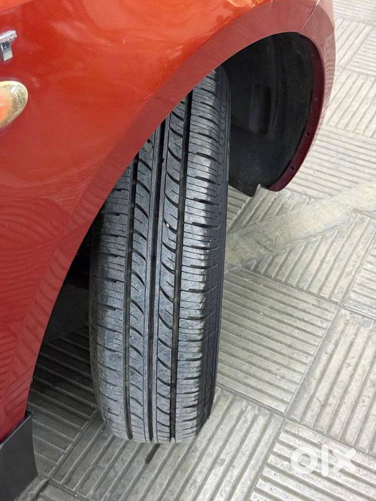 Maruti Suzuki Swift 1.2 Lxi (o), 2012, Petrol