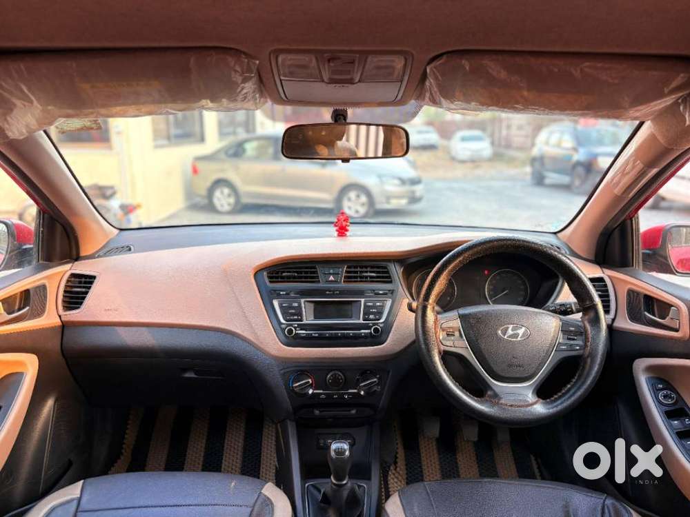 Hyundai I20 Sportz 1.2 Bs-iv, 2018, Petrol