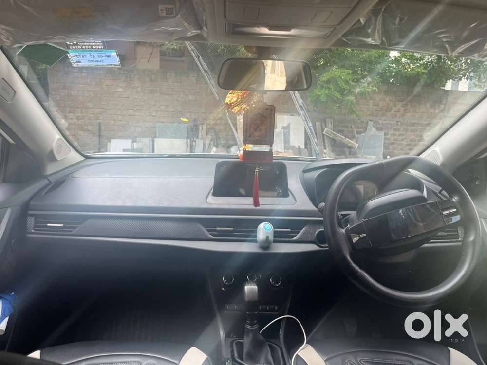 Tata Nexon Cng & Hybrids 36000 Km Driven