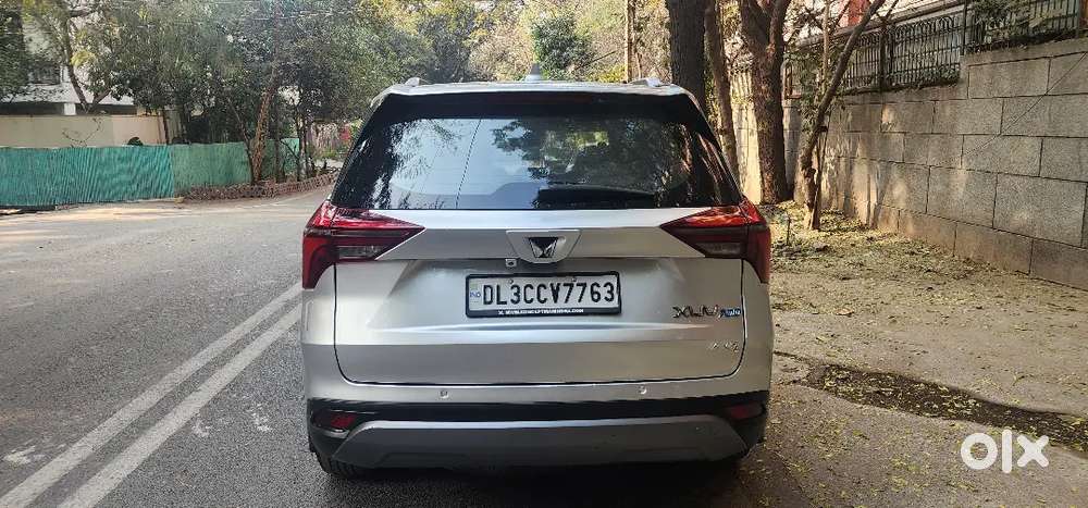 Mahindra Xuv700 2022 Diesel 35500 Km Driven