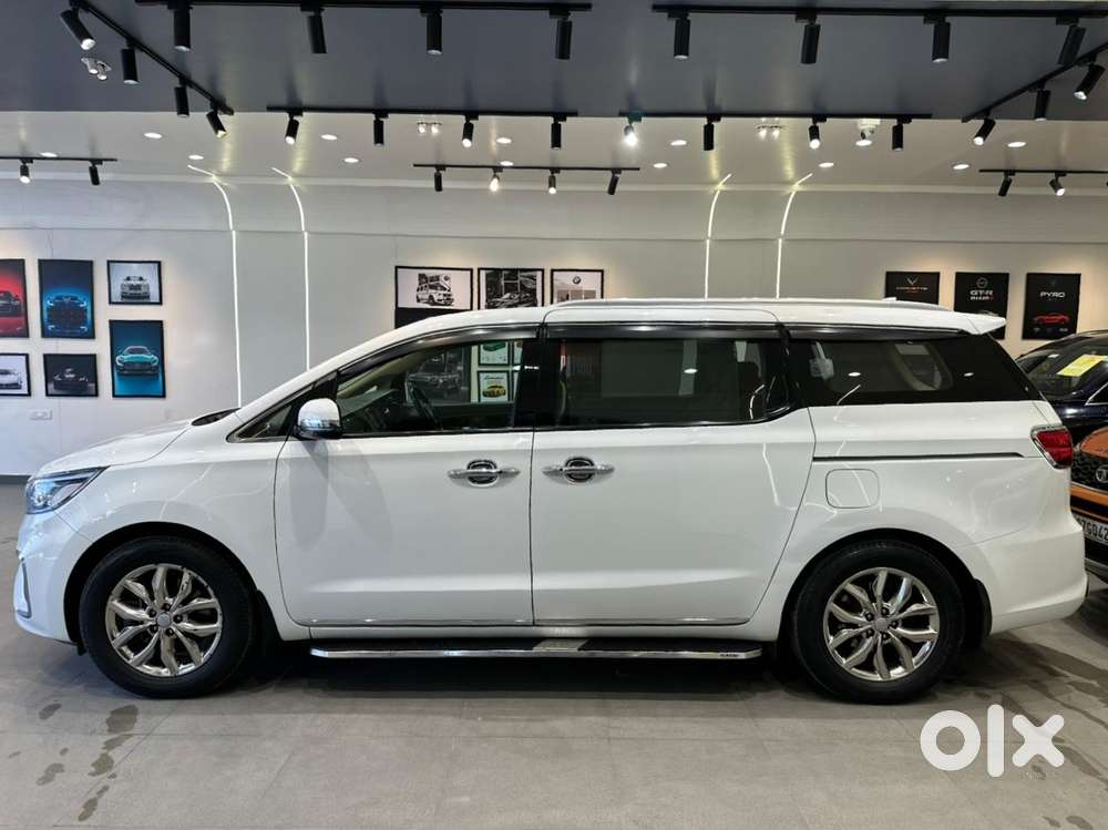 Kia Carnival Premium 8 Str, 2020, Diesel