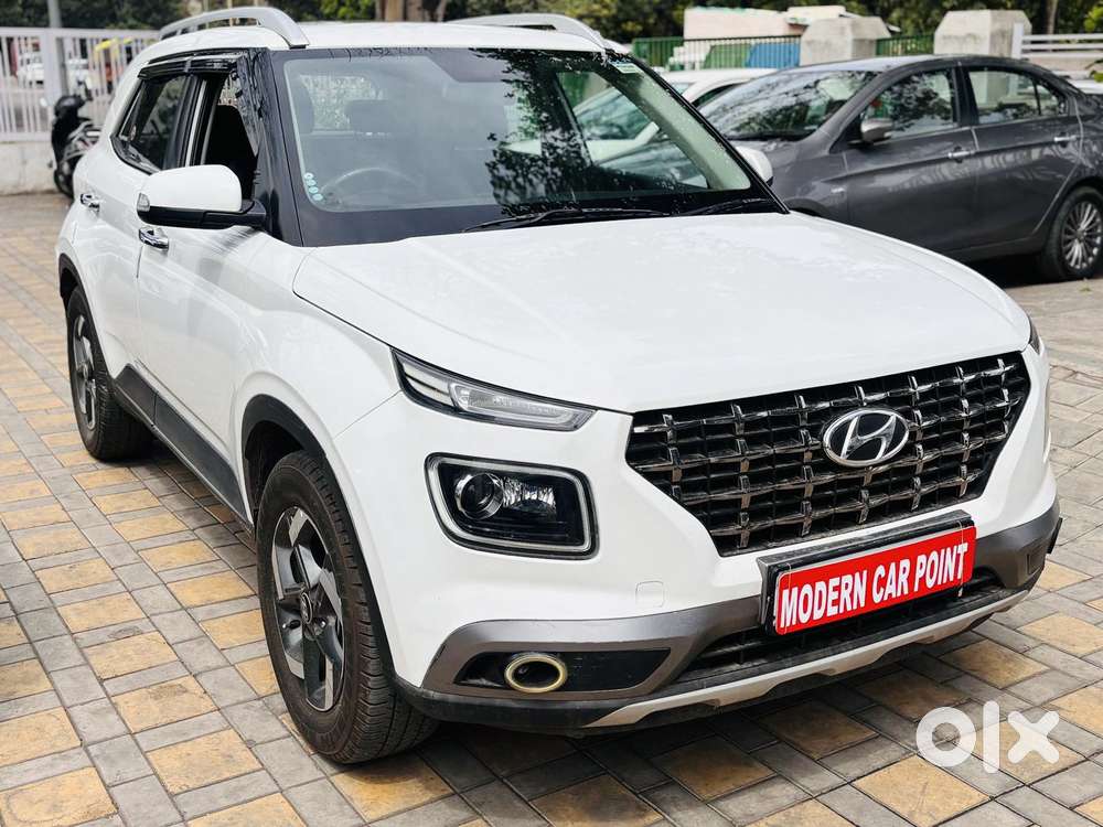 Hyundai Venue Sx Dual Tone Turbo, 2020, Diesel