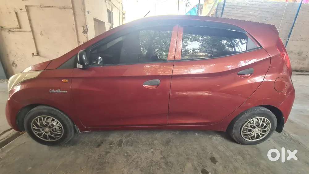 Hyundai Eon 2013 Lpg 80000 Km Driven