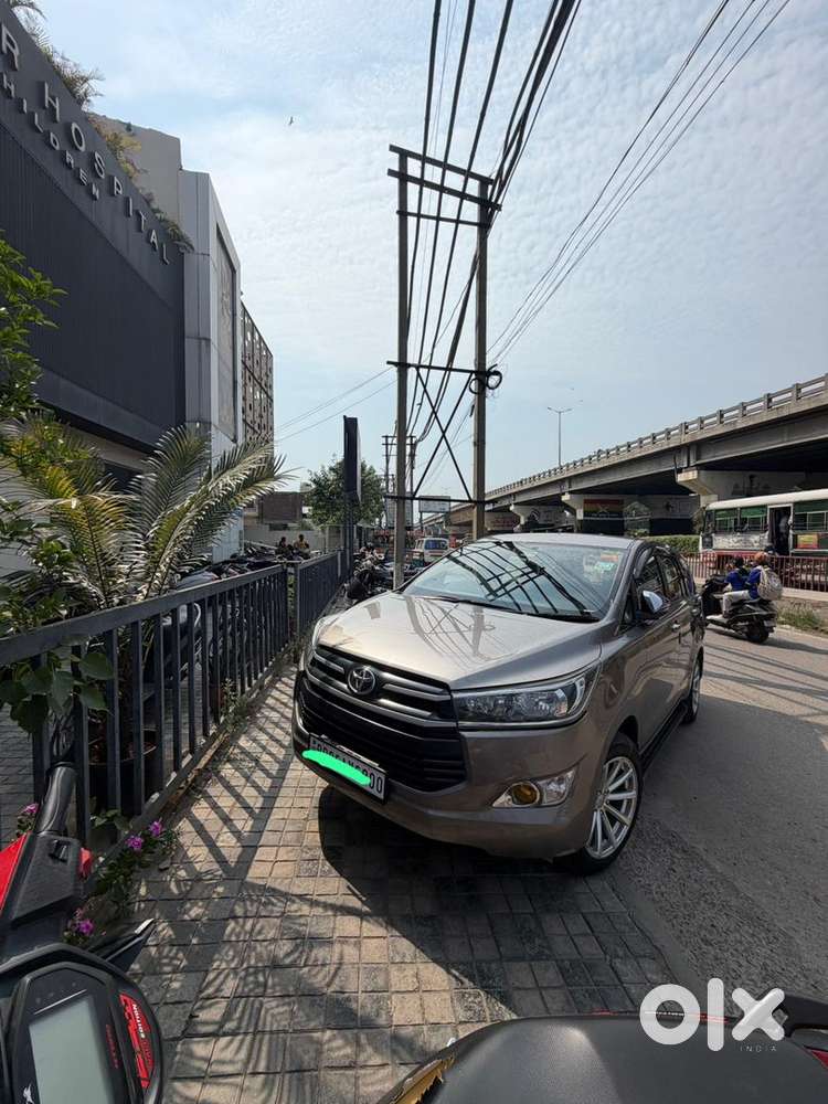 Toyota Innova Crysta 2019
