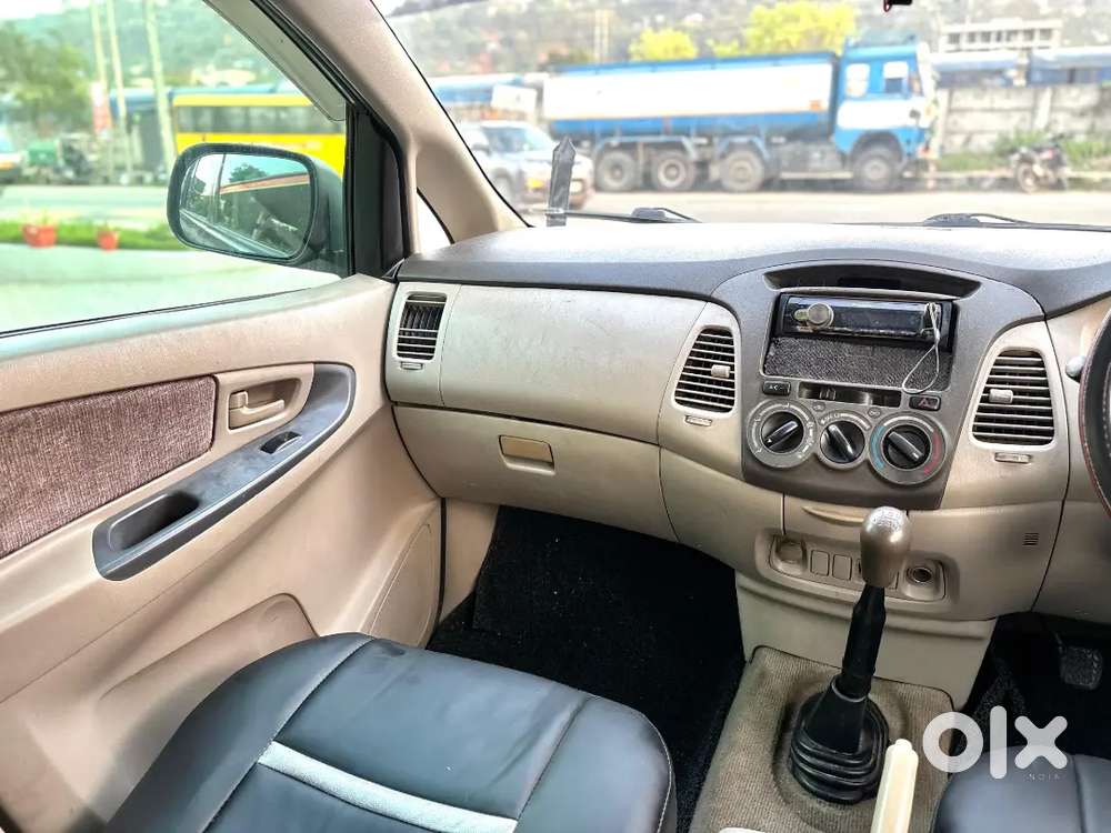 Toyota Innova 2.5g Model Tax Update Till 2030 In Excellent Condition