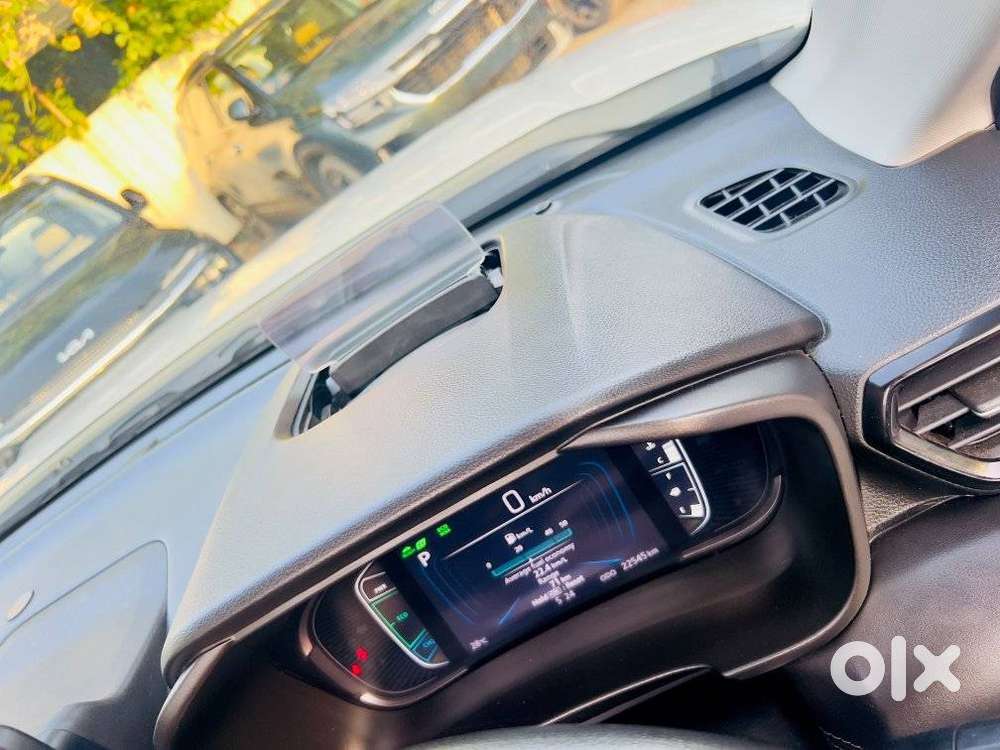 Maruti Suzuki Grand Vitara 1.5 Zeta Plus Intelligent Hybrid Ecvt, 20..
