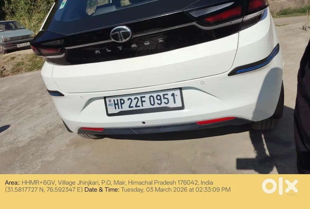 Tata Altroz 2025 Petrol  With Sunruf Well Maintained