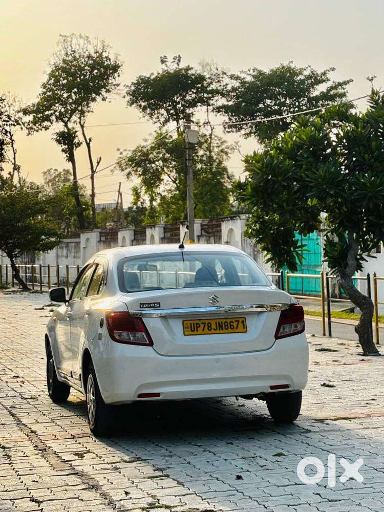 Maruti Suzuki Swift Dzire Lxi Option, 2023, Petrol