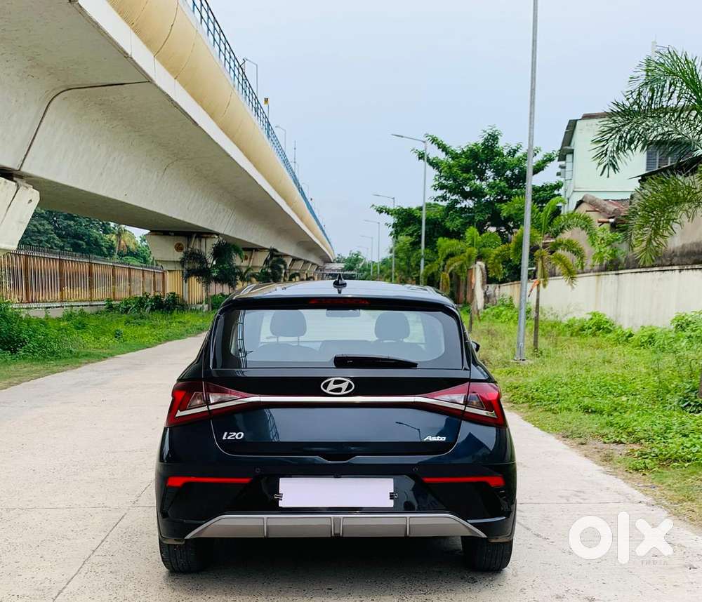 Hyundai New I20 1.2 Asta (o) Mt, 2023, Petrol