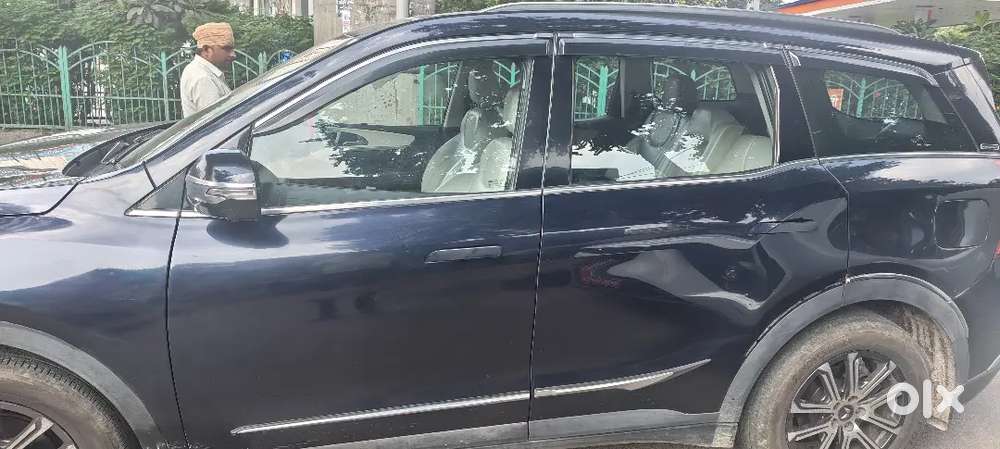 Mahindra Xuv700 Ax7l 2023
