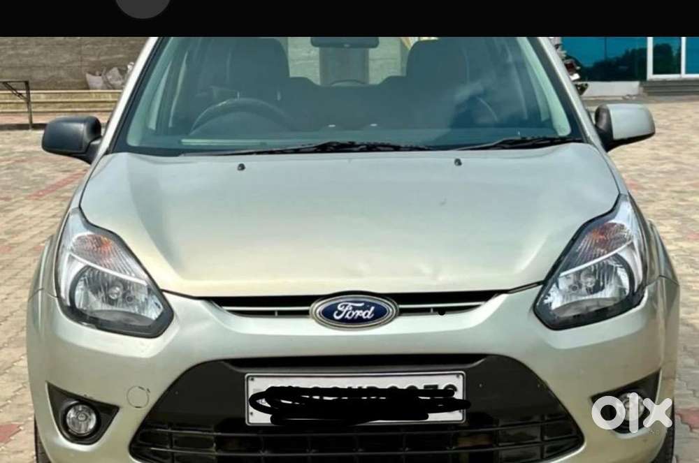 Ford Figo 2012 Diesel 135000 Km Driven Ka Passing