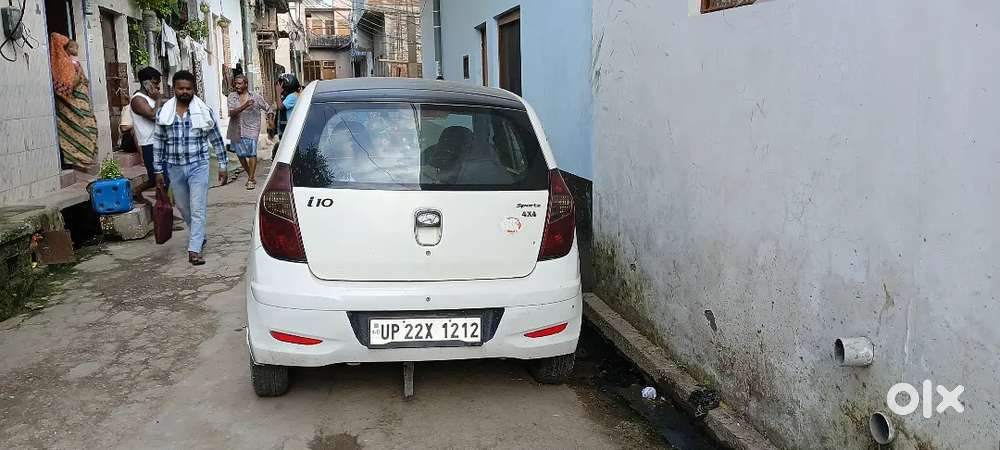 Hyundai I10 Sportz 2015 Car