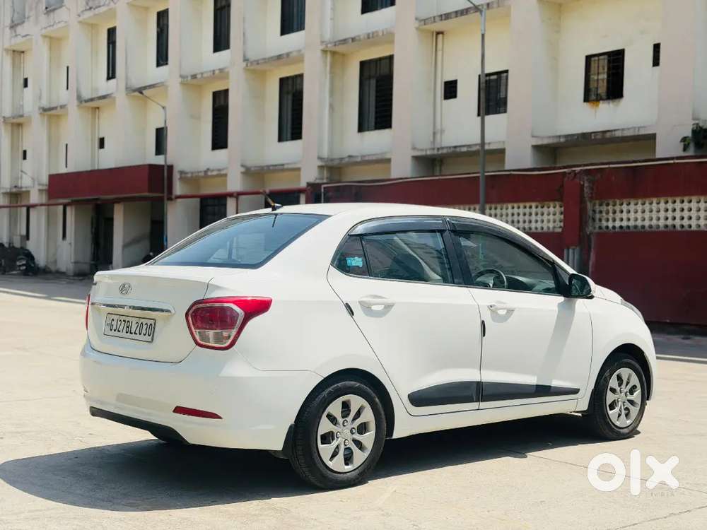Hyundai Xcent 2017 Petrol /cngwell Maintained