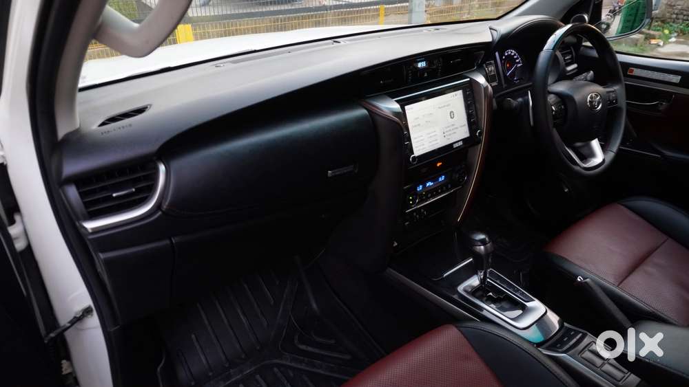 Toyota Fortuner Legender 4x2 At 2.8, 2022, Diesel