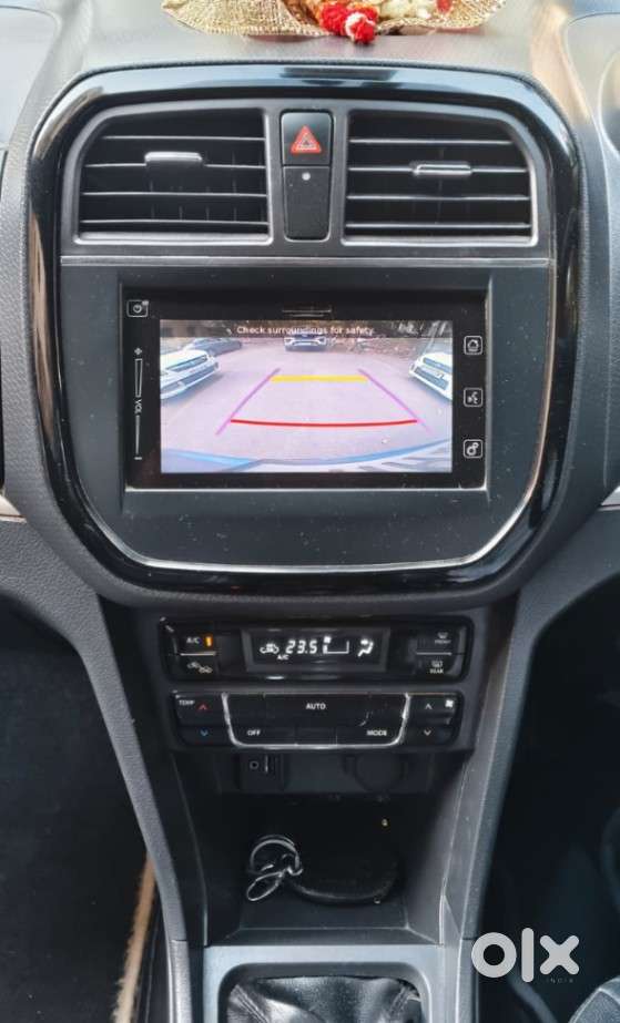 Maruti Suzuki Brezza Zdi+ Dual Tone, 2017, Diesel