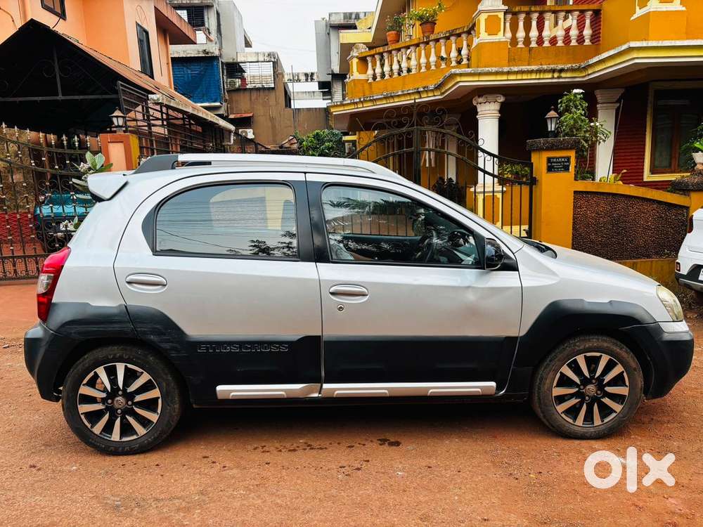 Toyota Etios Cross 1.2l G, 2015, Petrol