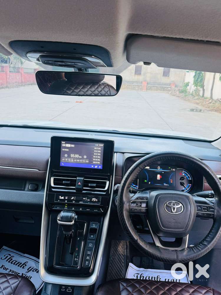 Toyota Innova Hycross 2.0 Vx (o) Hybrid 7 Str, 2023, Petrol