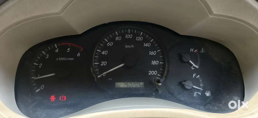 Toyota Innova 2014 Diesel Well Maintained