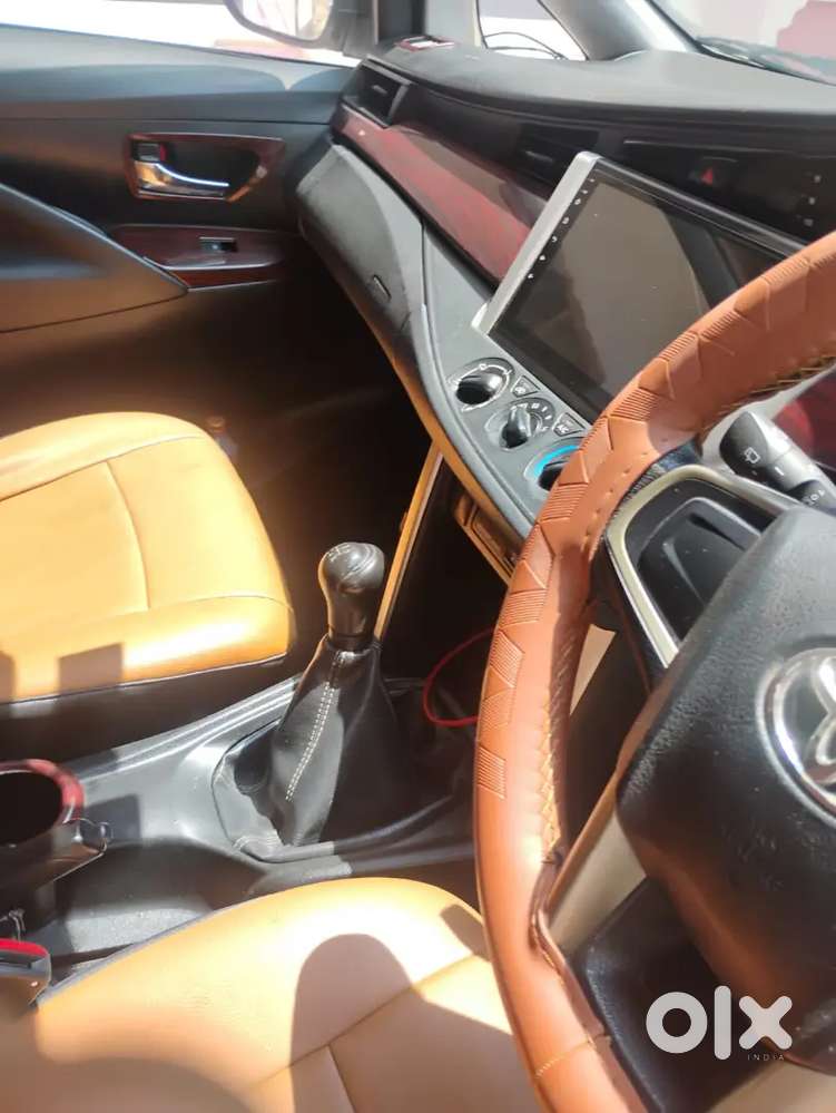 Toyota Innova Crysta 2017 Diesel Well Maintained