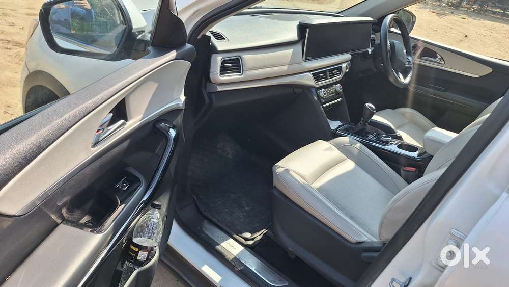 Mahindra Xuv700 2.2 Ax 7 Diesel Mt Str, 2024, Diesel