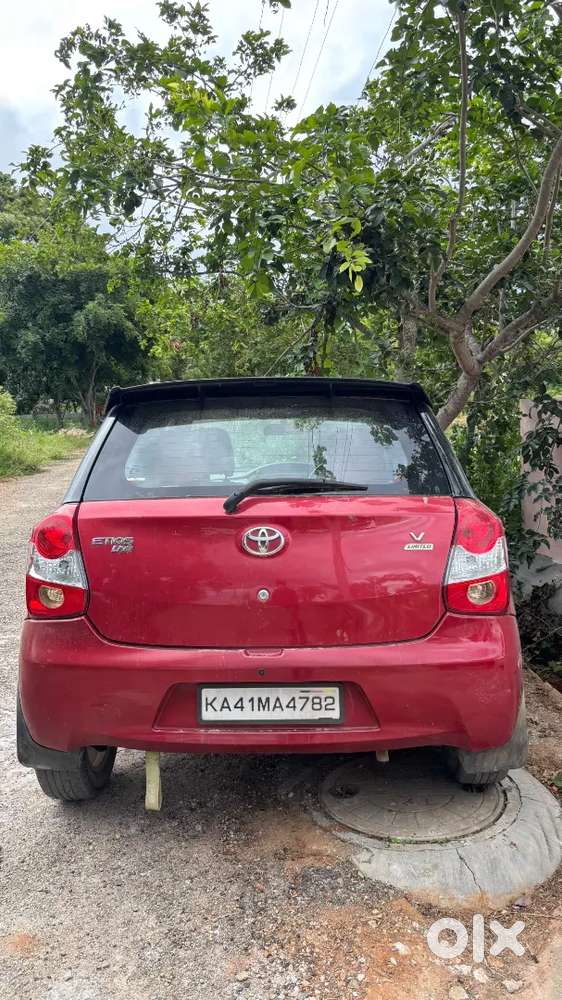Toyota Etios Liva J 2016