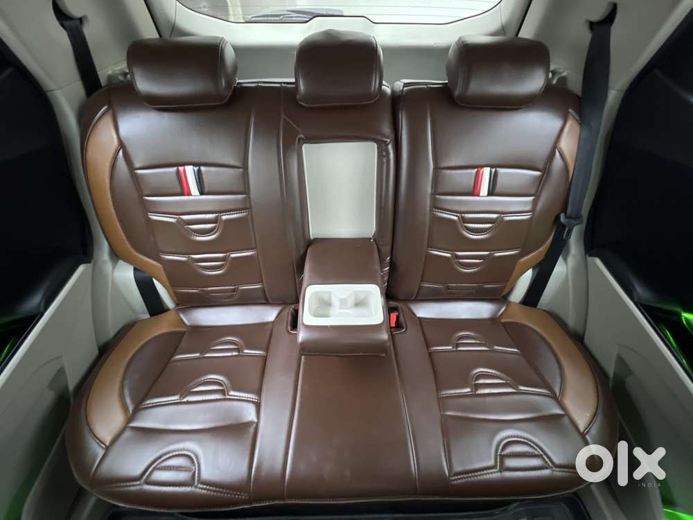 Mahindra Xuv300 W8 (o) 1.5 Diesel Amt, 2023, Diesel