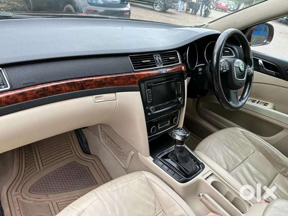 Skoda Superb, 2010, Petrol