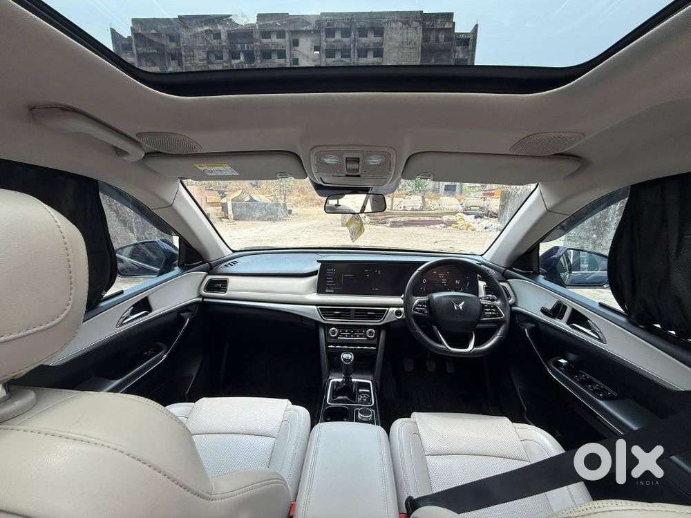 Mahindra Xuv700 2.2 Ax 7 Diesel Mt Luxury Pack Str, 2024, Diesel