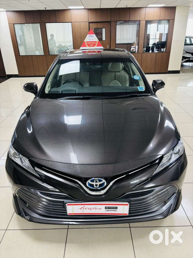 Toyota Camry Hybrid, 2019, Cng & Hybrids
