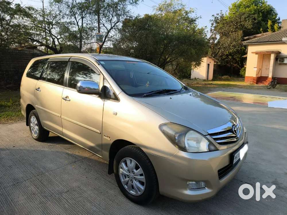 Toyota Innova 2010 December