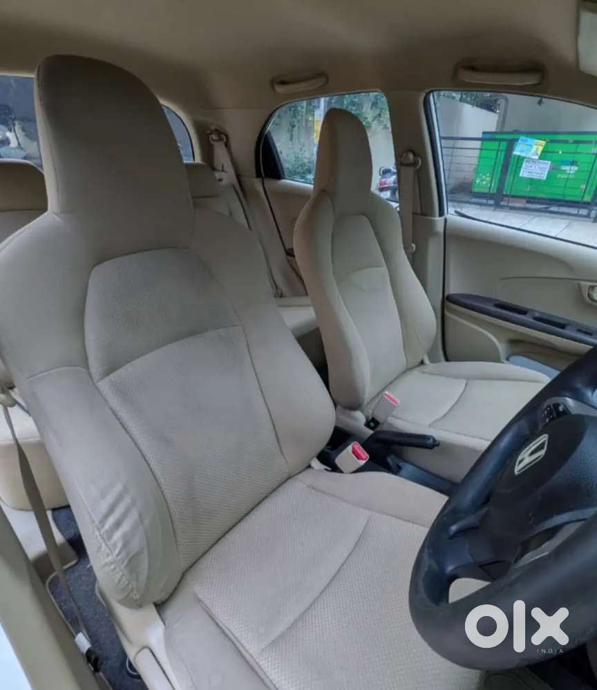 Honda Brio Mt Petrol 2012.