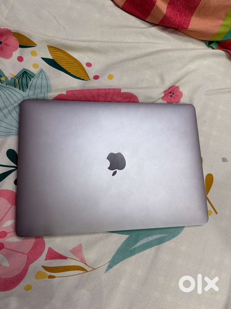 Macbook pro M1 8/512