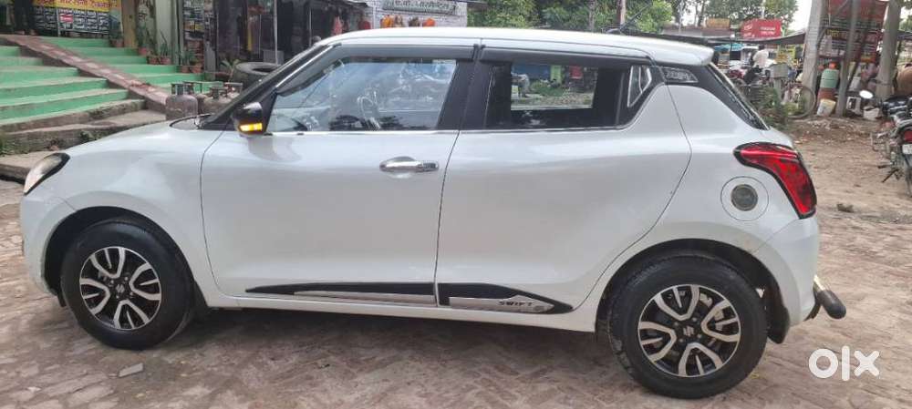 Maruti Suzuki Swift Vxi Optional, 2023, Petrol