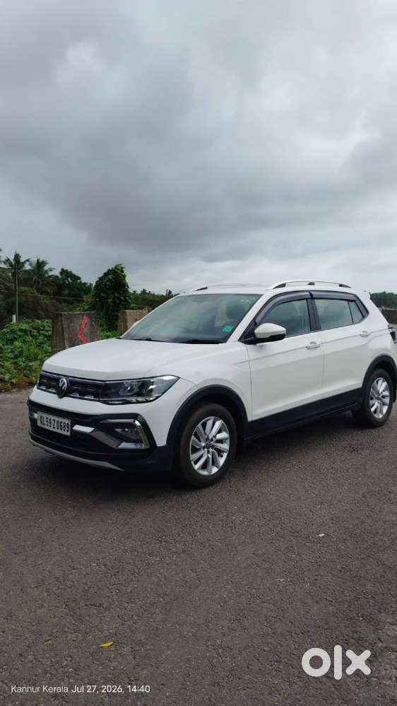 Volkswagen Taigun 1.0 Tsi Highline At, 2023, Petrol