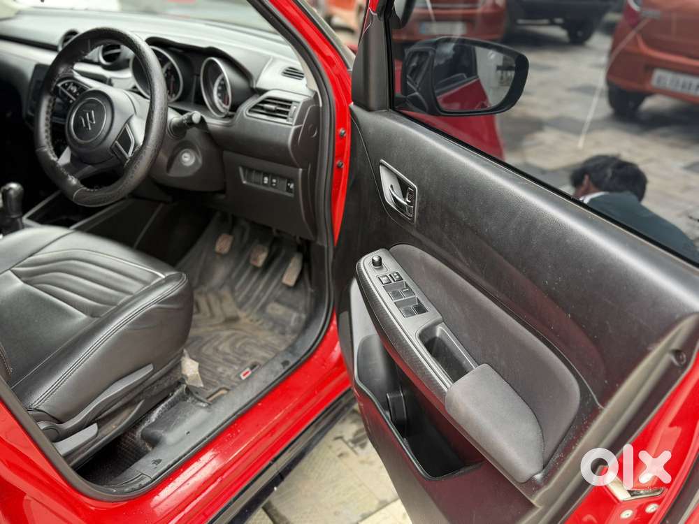 Maruti Suzuki Swift Vxi + Manual, 2022, Petrol