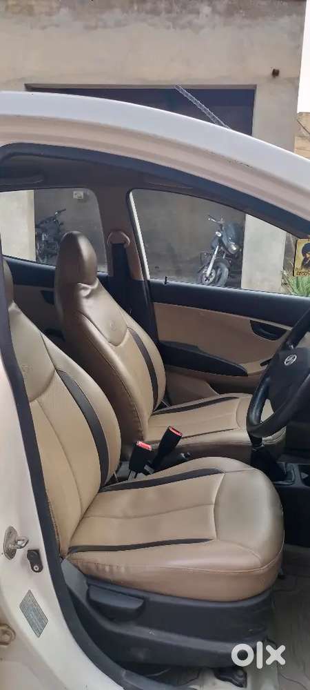 Hyundai Eon 2011 Petrol Well Maintained