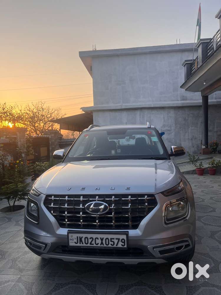 2022 Hyundai Venue S - Just 16k Kms - Mint Condition