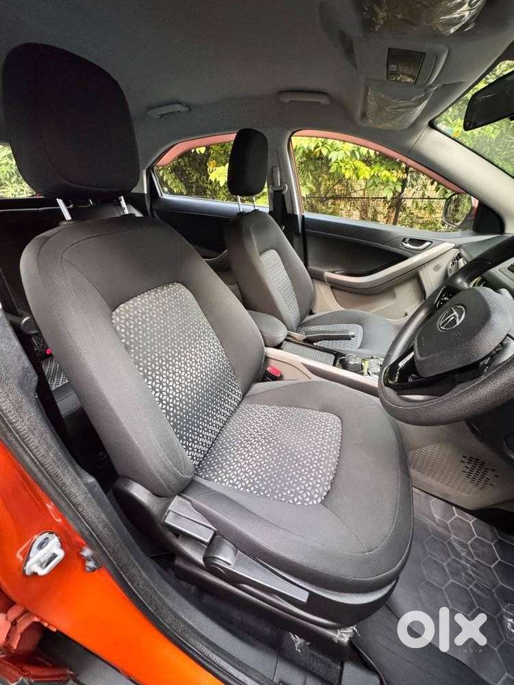 Tata Nexon 1.2 Revotron Xza Plus, 2018, Petrol