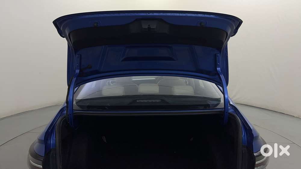 Volkswagen Virtus Highline Plus 1.0 Tsi At, 2022, Petrol