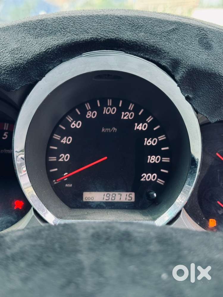 Toyota Fortuner Diesel 2012