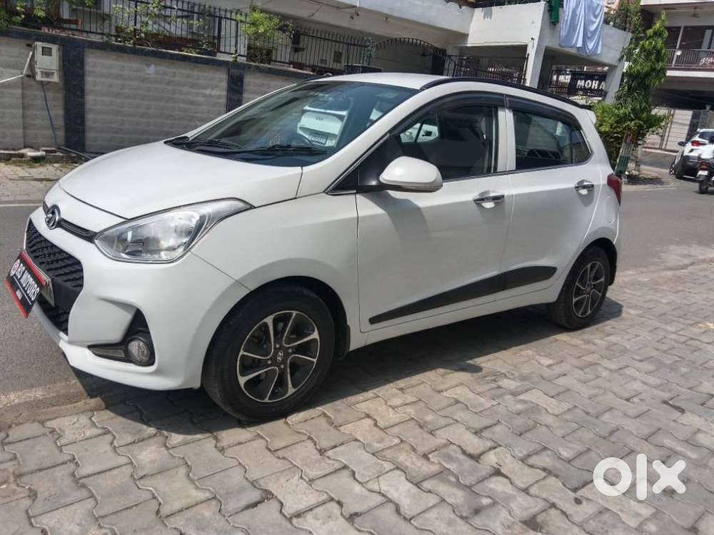 Hyundai Grand I10 Asta Option, 2017, Petrol