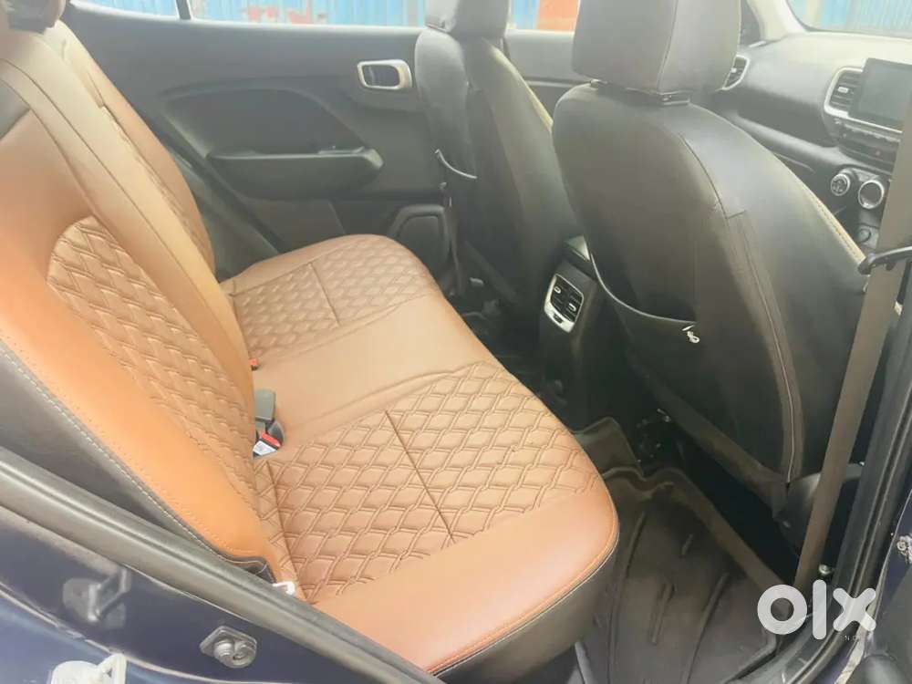 Hyundai Venue 2021 S+ Petrol  Single Owner
