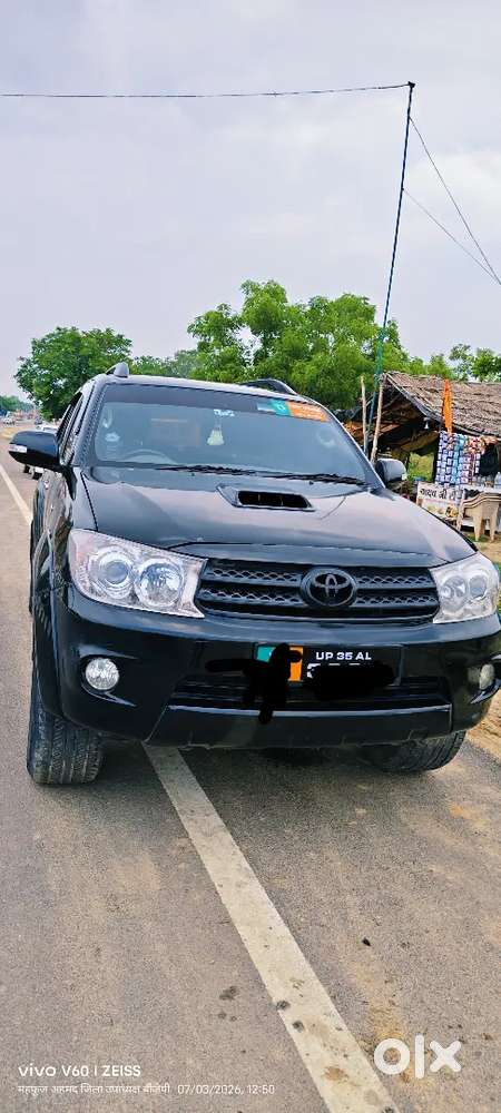 Toyota Fortuner  2010 Diesel 170000 Km Driven