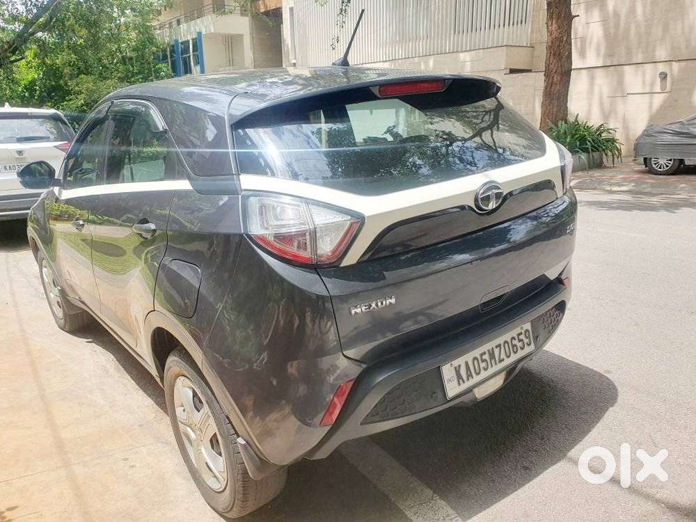 Tata Nexon 1.2 Revotron Xma Amt (s), 2020, Petrol