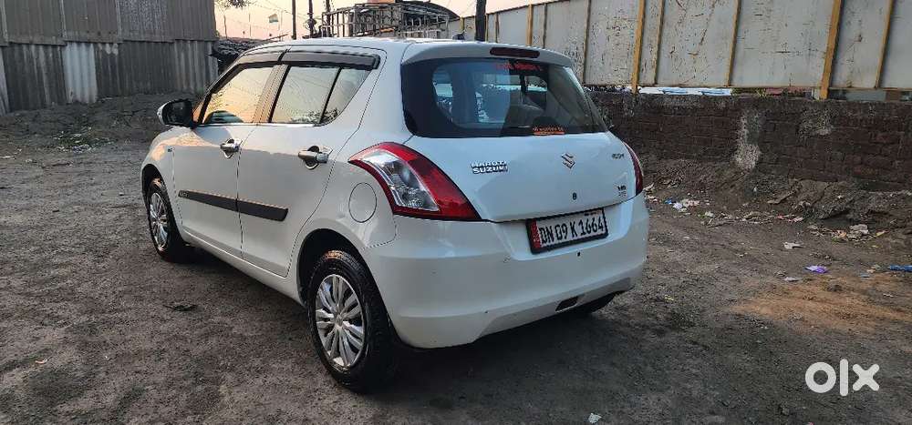 Maruti Suzuki Swift 2015 Diesel 80200 Km Driven